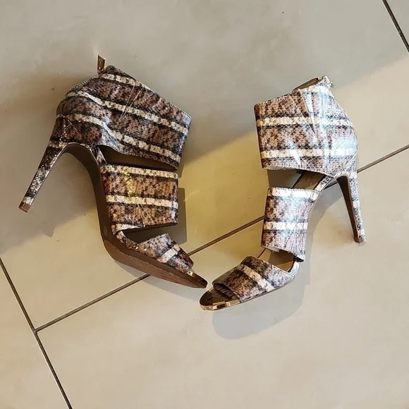 NWT Jessica Simpson Elizabeth Bootie. Sz 7.5 MSRP $110 - Picture 16 of 16